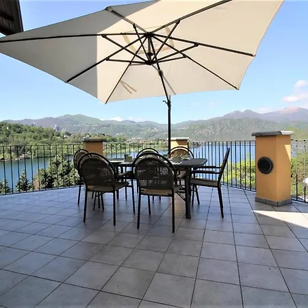 Terrazza Sul Lago Nella Casa Sul Golfo *