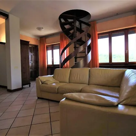 Terrazza Sul Lago Nella Casa Sul Golfo
