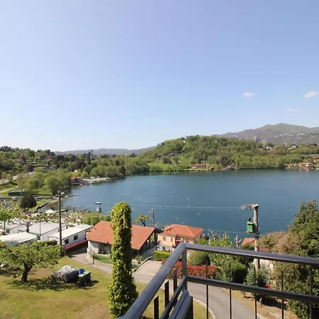 Terrazza Sul Lago Nella Casa Sul Golfo Apartmán *