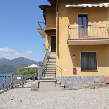 Terrazza Sul Lago Nella Casa Sul Golfo
