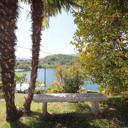 Terrazza Sul Lago Nella Casa Sul Golfo *