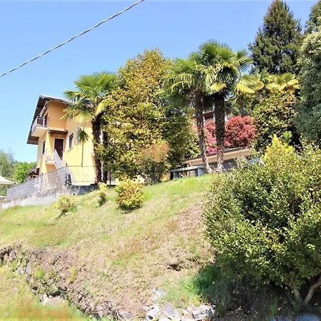 Terrazza Sul Lago Nella Casa Sul Golfo *